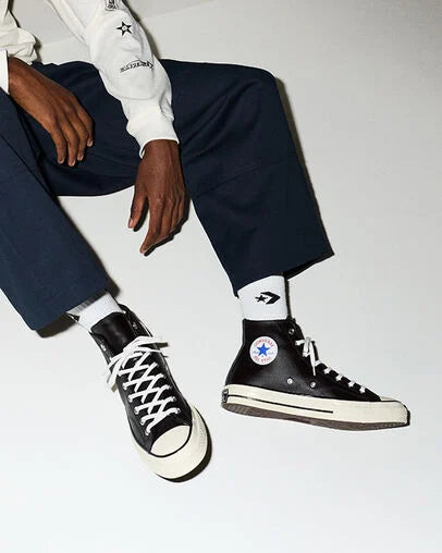CONVERSE Chuck 70 Leather Hi Unisex Sneakers