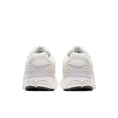 NIKE Zoom Vomero 5 Mens Sneakers