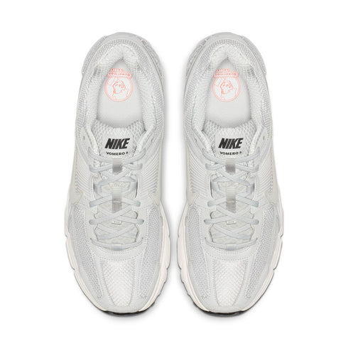NIKE Zoom Vomero 5 Mens Sneakers