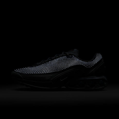 NIKE Air Max DN Mens Sneakers