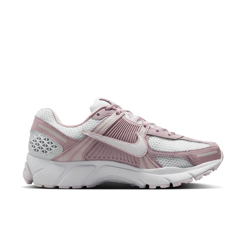 NIKE Zoom Vomero 5 Womens Sneakers