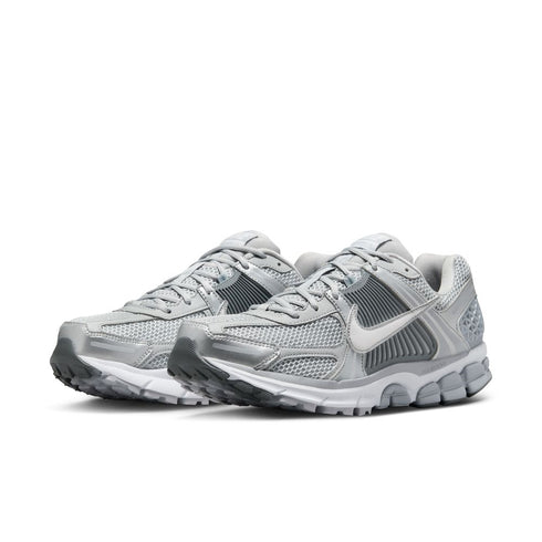 NIKE Zoom Vomero 5 Mens Sneakers