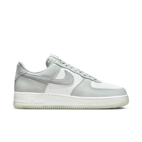 NIKE Air Force 1 '07 Lv8 Mens Sneakers