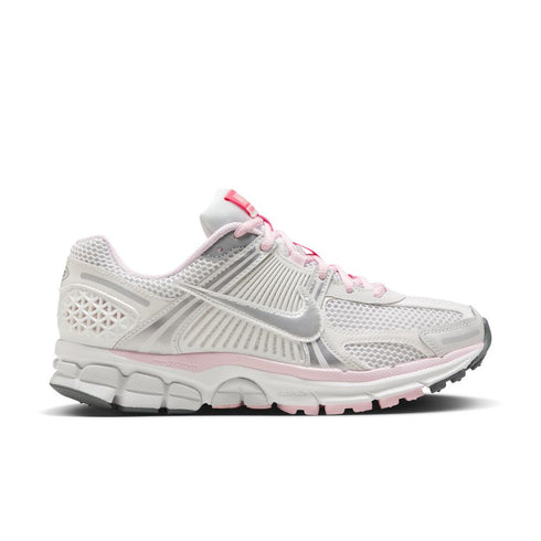 NIKE Zoom Vomero 5 Womens Sneakers