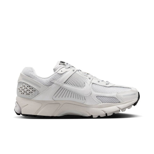 NIKE Zoom Vomero 5 Womens Sneakers