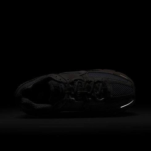 NIKE Zoom Vomero 5 Womens Sneakers