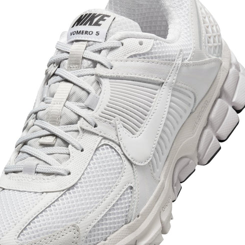 NIKE Zoom Vomero 5 Womens Sneakers