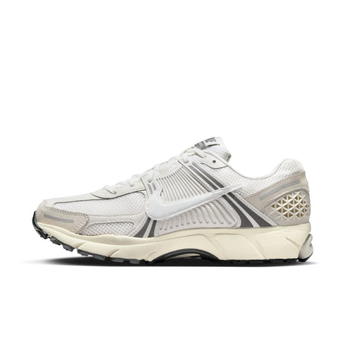 NIKE Zoom Vomero 5 Mens Sneakers