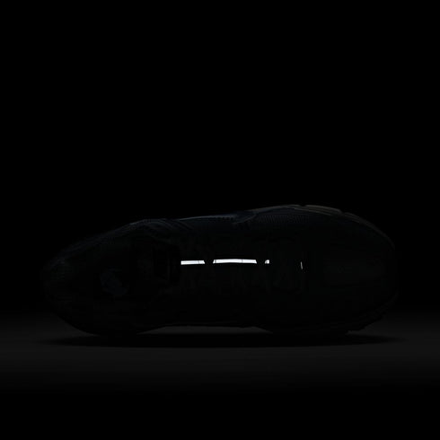 NIKE Zoom Vomero 5 Mens Sneakers