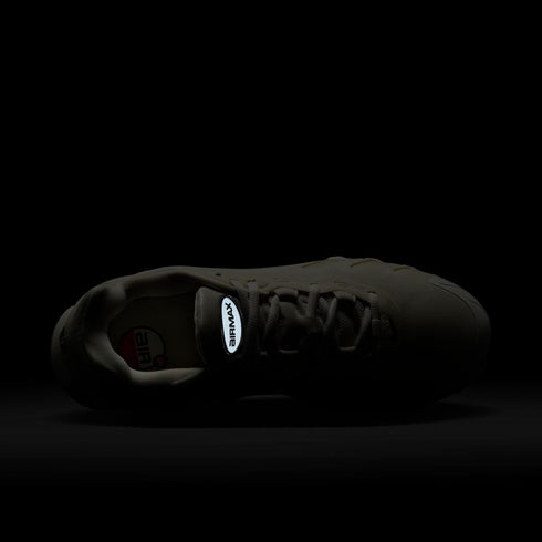 NIKE Air Max Dn8 Womens Sneakers