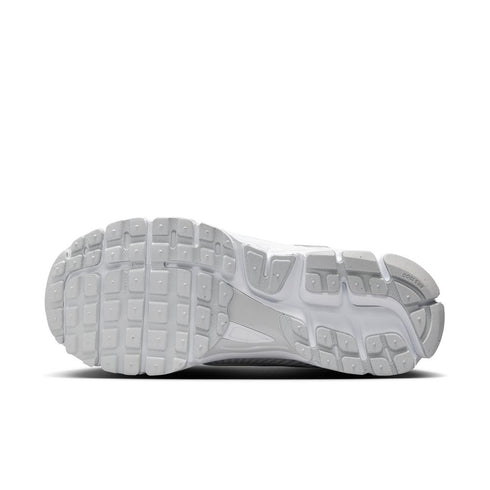 NIKE Zoom Vomero 5 Womens Sneakers