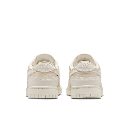 NIKE Dunk Low Womens Sneakers