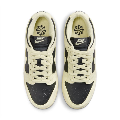 NIKE Dunk Low Womens Sneakers
