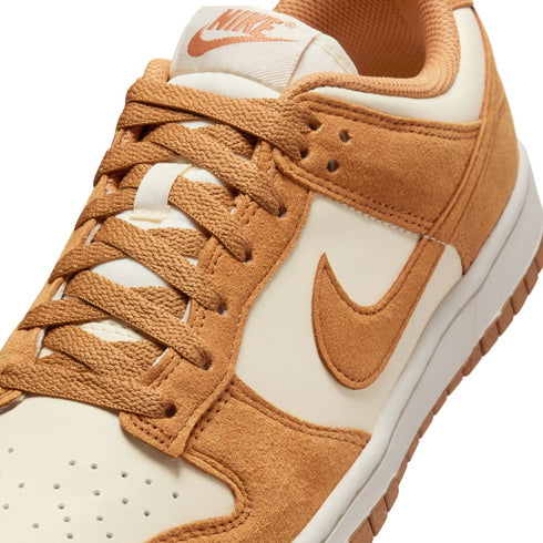 NIKE Dunk Low Womens Sneakers