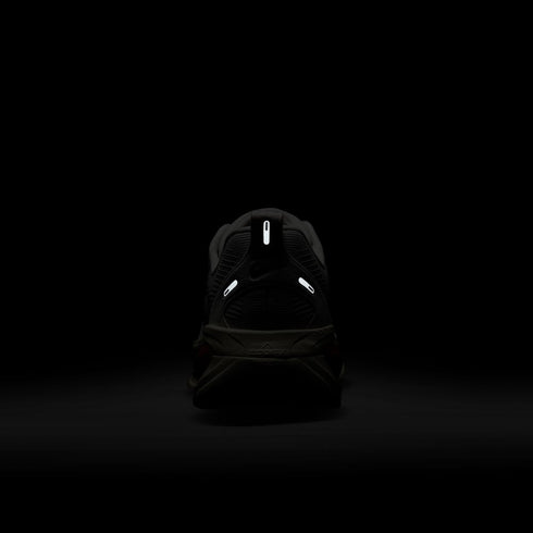 NIKE Vomero 18 Mens Sneakers