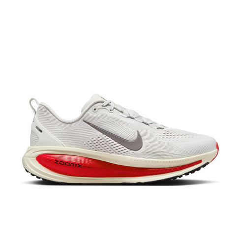 NIKE Vomero 18 Mens Sneakers