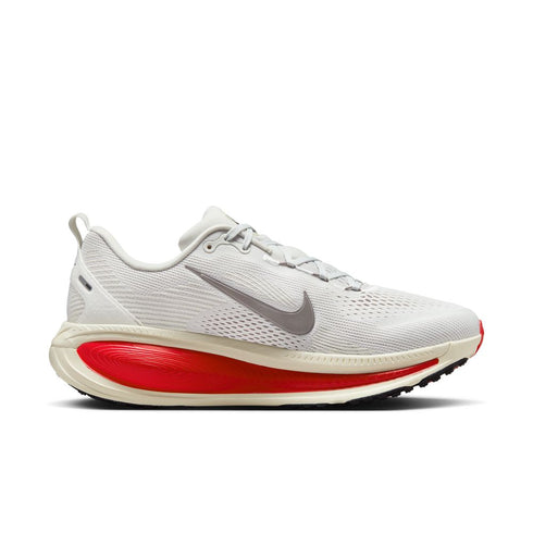 NIKE Vomero 18 Mens Sneakers