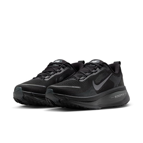 NIKE Vomero 18 Mens Sneakers