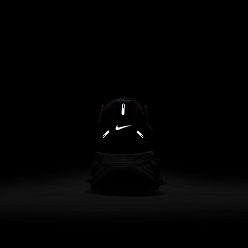 NIKE Vomero 18 Mens Sneakers