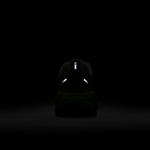 NIKE Vomero 18 Mens Sneakers