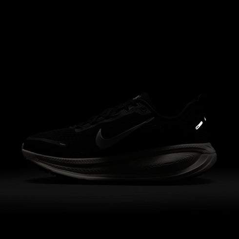 NIKE Vomero 18 Women's Sneakers