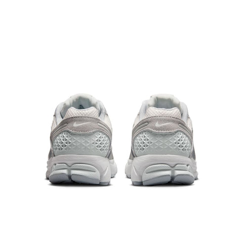NIKE Zoom Vomero 5 Womens Sneakers