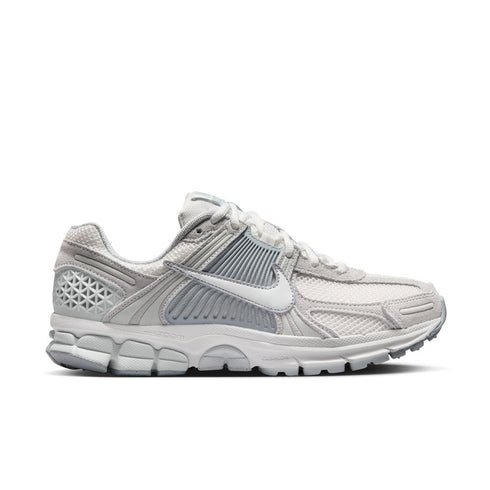 NIKE Zoom Vomero 5 Womens Sneakers