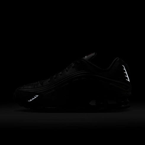 NIKE Shox R4 Mens Sneakers
