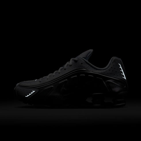 NIKE Shox R4 Mens Sneakers