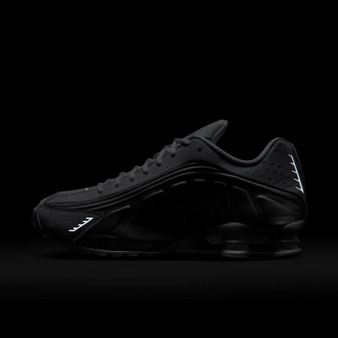 NIKE Shox R4 Mens Sneakers
