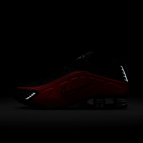 NIKE Shox R4 Mens Sneakers