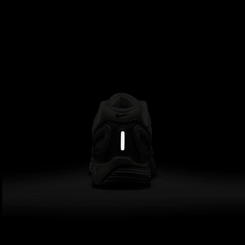 NIKE Air Pegasus 2005 Womens Sneakers