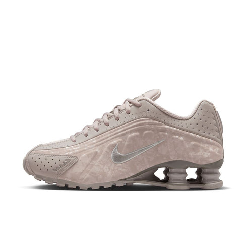 NIKE Shox R4 Womens Sneakers