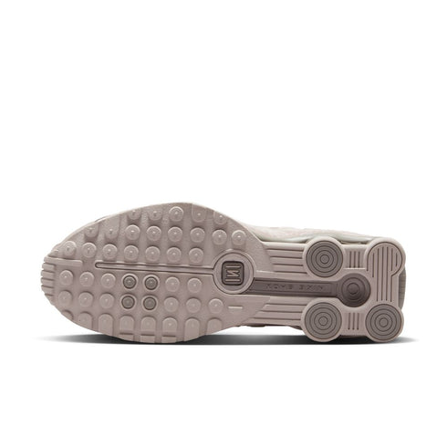 NIKE Shox R4 Womens Sneakers