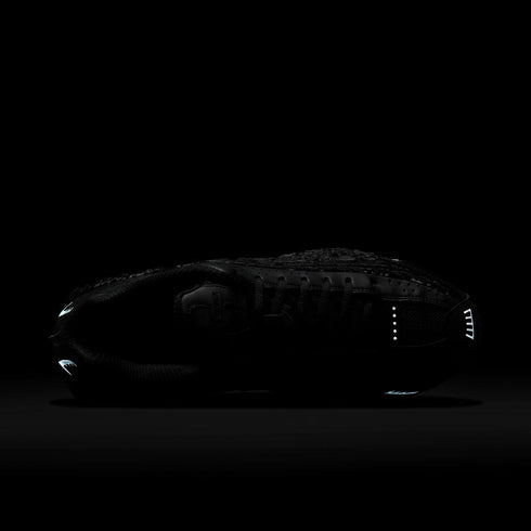 NIKE Shox R4 Womens Sneakers