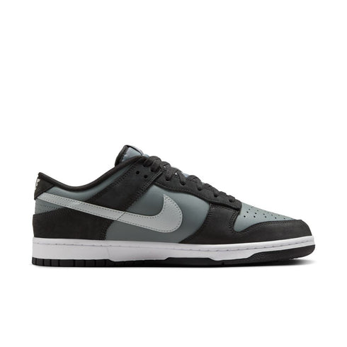 NIKE Dunk Low Mens Sneakers