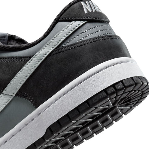 NIKE Dunk Low Mens Sneakers