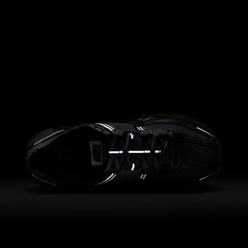 NIKE Zoom Vomero 5 Womens Sneakers