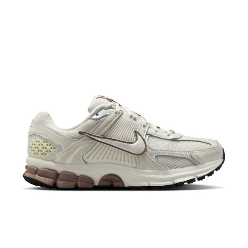 NIKE Zoom Vomero 5 Womens Sneakers