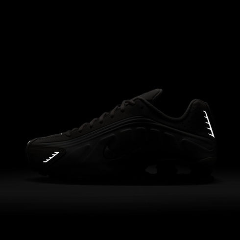NIKE Shox R4 Mens Sneakers