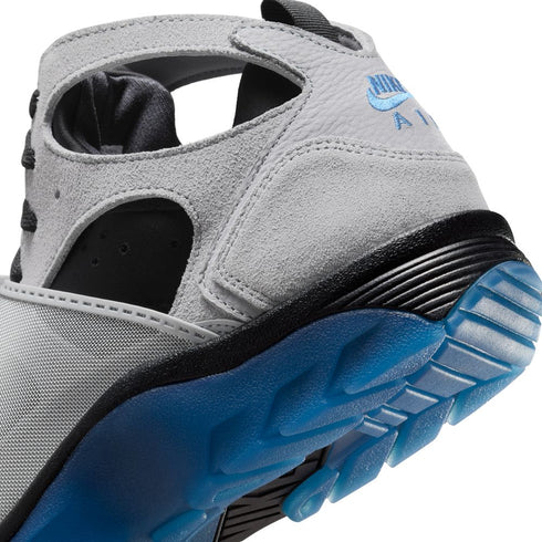NIKE Air Trainer Huarache Mens Sneakers