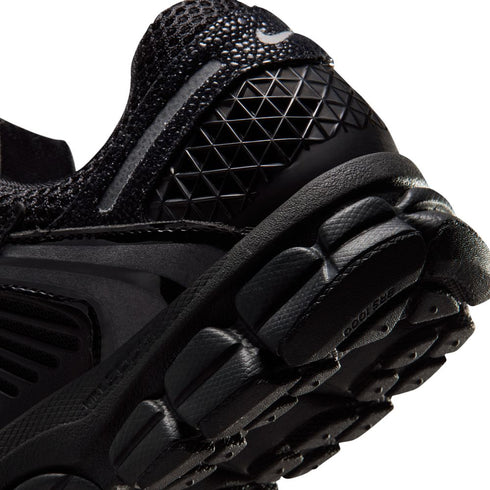 NIKE Zoom Vomero 5 Women's Sneakers