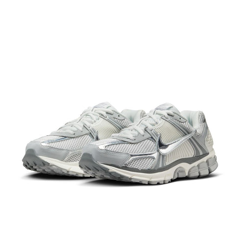 NIKE Zoom Vomero 5 Mens