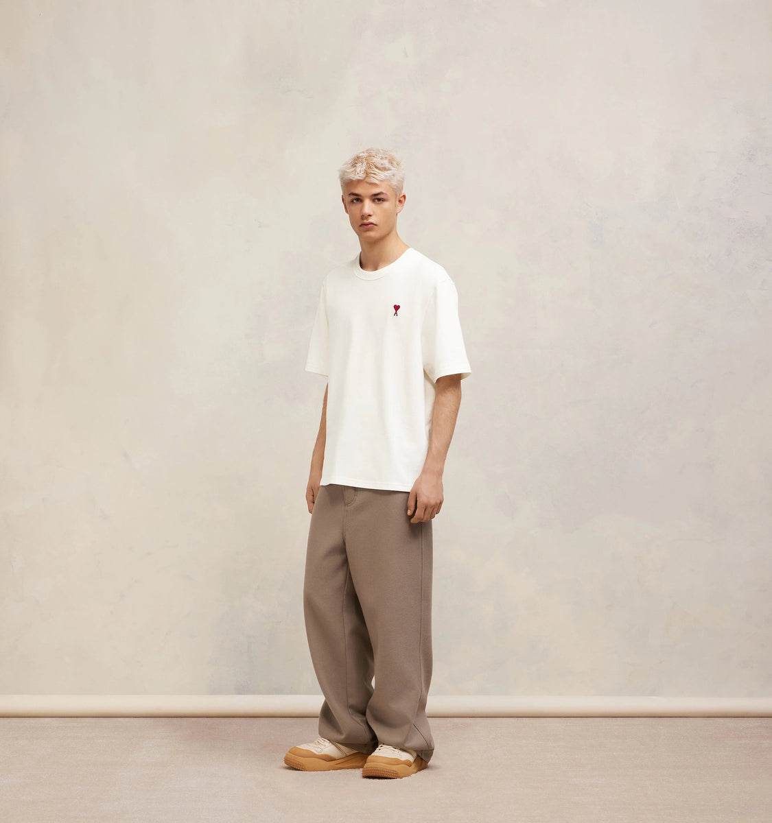 AMI Boxy Fit Ami de Coeur T-shirt Mens Apparel – ASPHALT