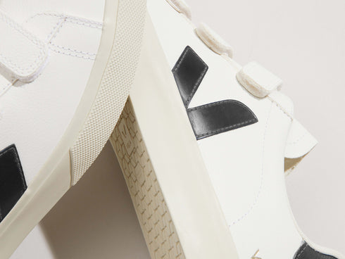 VEJA Recife Leather Womens Sneakers