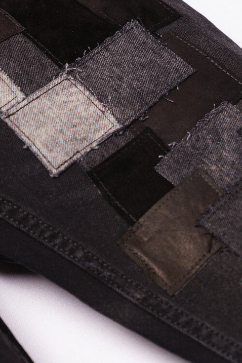 ART MEETS CHAOS HOLLAND RD. Mens Apparel - Staging