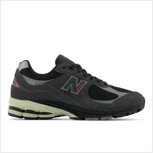 NEW BALANCE 2002R Mens Sneakers