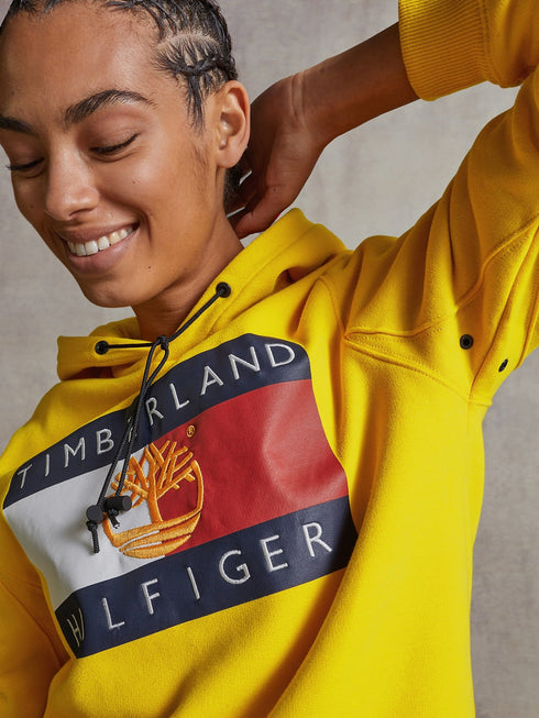 TOMMY HILFIGER X TIMBERLAND FLAG HOODIE Unisex Apparel -