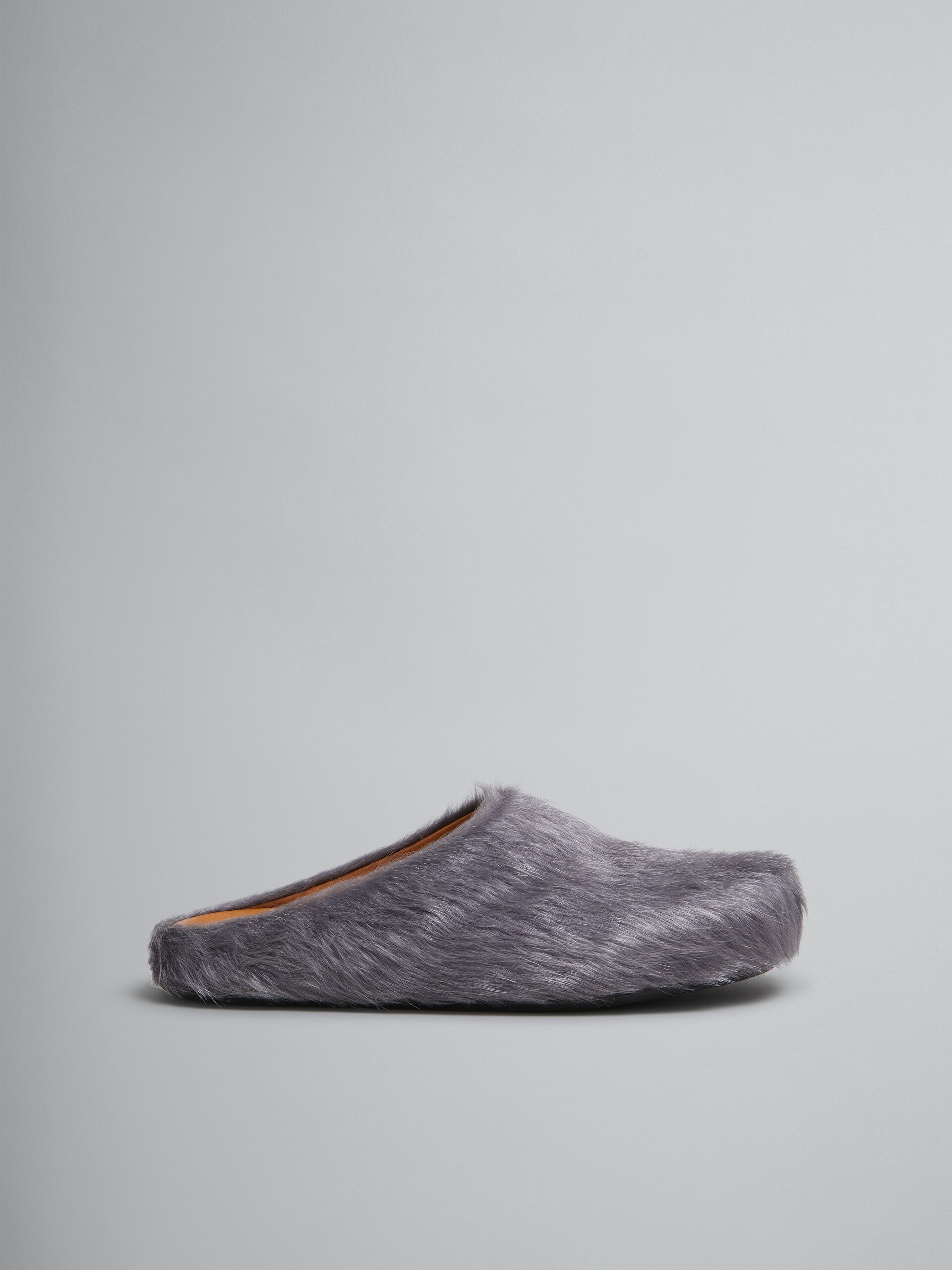 MARNI Fussbett Sabot Slides – Unisex Luxury Footwear – ASPHALT
